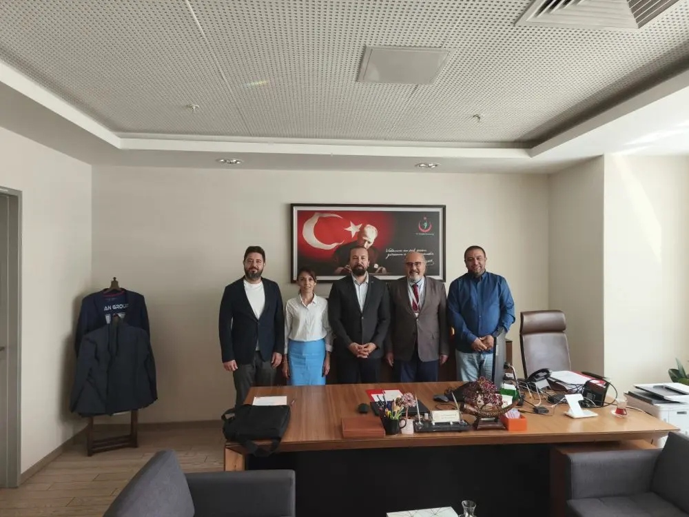 Sağlık Bakanlığı Sağlık Meslekleri Daire Başkanı Uzm.Dr.Erkan Sanmak makamımda ziyaret edildi 